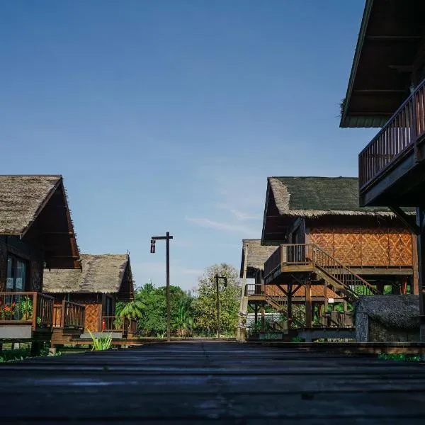 格马来村旅馆，位于珍南海滩的酒店