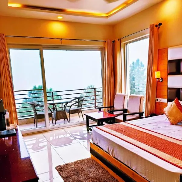 Wood Stock Kasauli - Rooms & Cottages - Panoramic View & Balcony Rooms，位于卡绍利的酒店