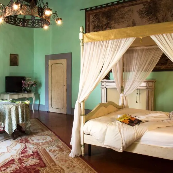伊佛迪诺别墅酒店，位于梅尔卡特勒瓦尔迪佩萨的酒店