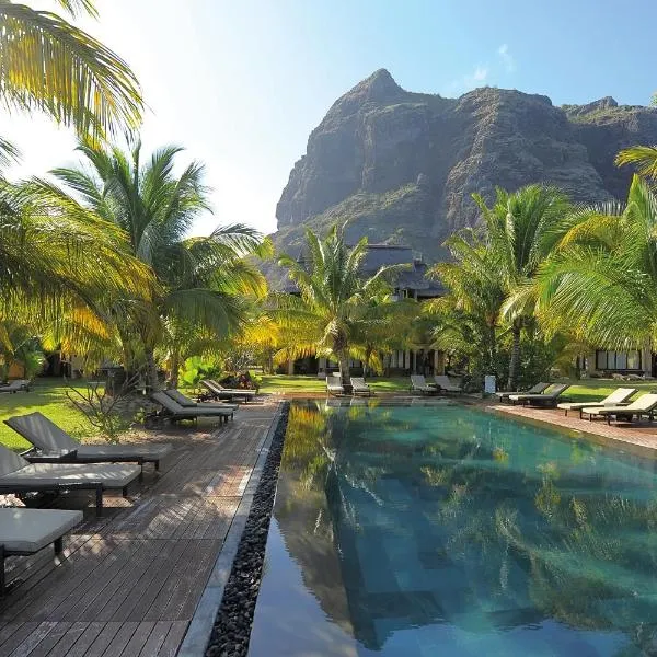 Dinarobin Beachcomber Golf Resort & Spa，位于勒莫尔尼的酒店