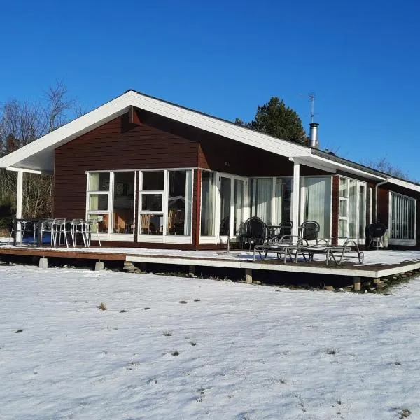 Three-Bedroom Holiday Home in Ebeltoft，位于埃贝尔托夫特的酒店