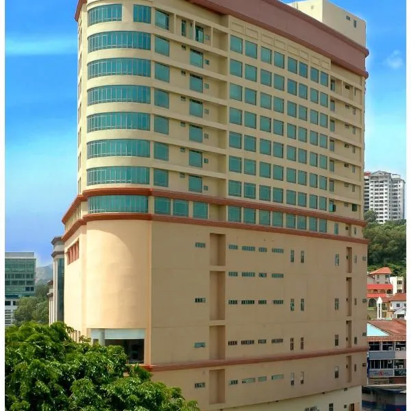 东方水晶酒店，位于Kampong Sungai Purun的酒店