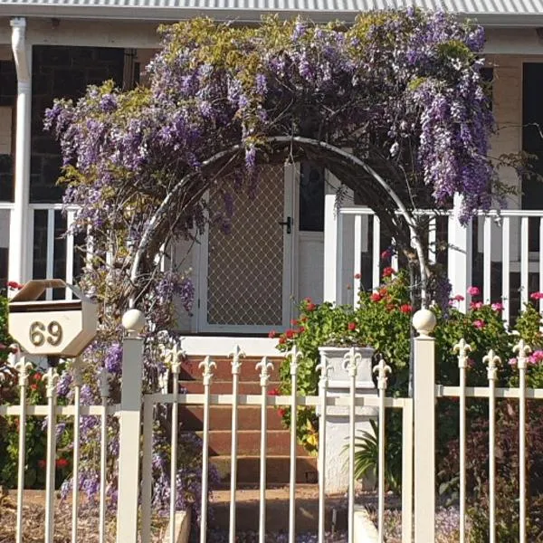 Roseneath Cottage，位于诺瑟姆的酒店