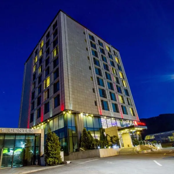 Hotel HP Tower One Brasov，位于Babarunca的酒店