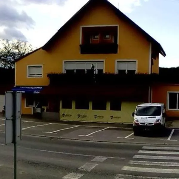 restoran i prenoćište Egghus，位于Orahovica的酒店