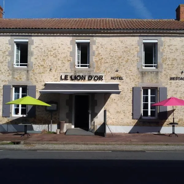 LE LION D'OR，位于Saint-Avaugourd-des-Landes的酒店