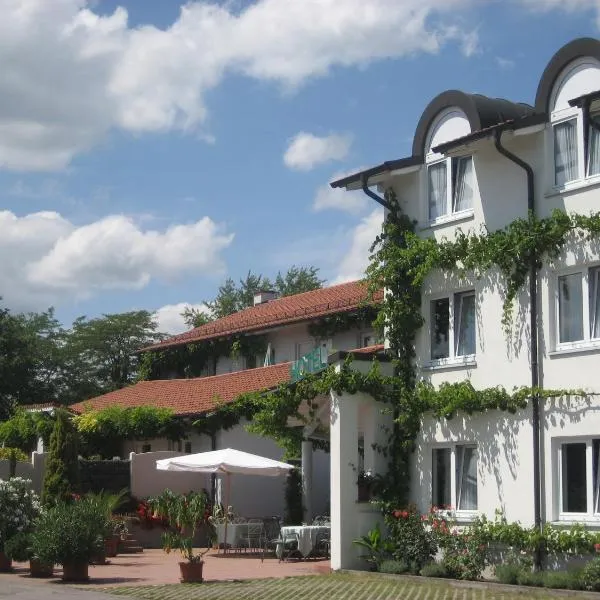 林德纳酒店，位于Schwegenheim的酒店