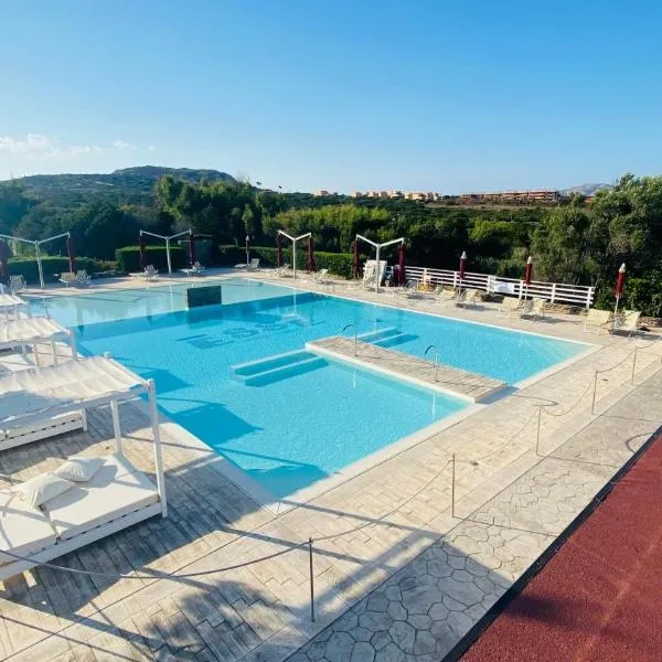 埃塞俱乐部运动酒店，位于Villa Sirena的酒店