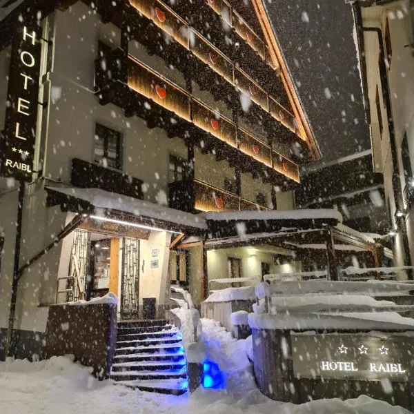 Hotel Raibl e Appartamenti，位于塔尔维西奥的酒店