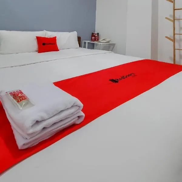 RedDoorz Plus @ Batutulis Bogor，位于茂物的酒店