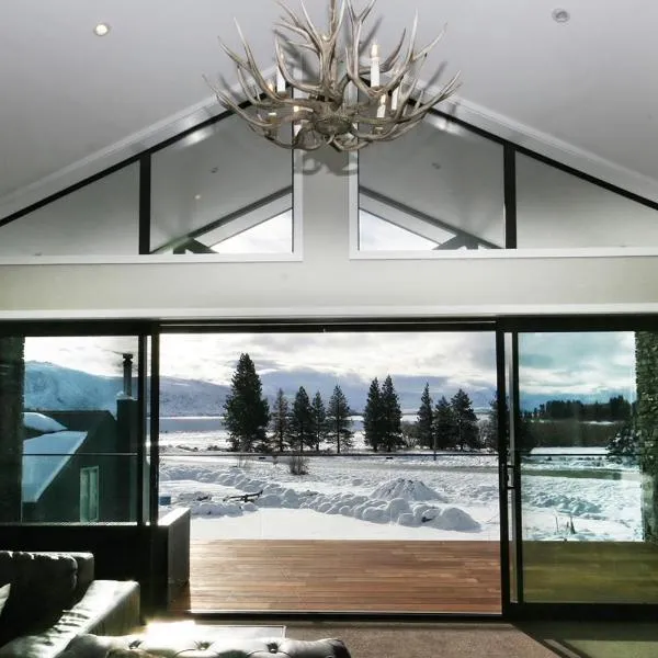 Lake Views at Antler Lodge，位于特卡波湖的酒店