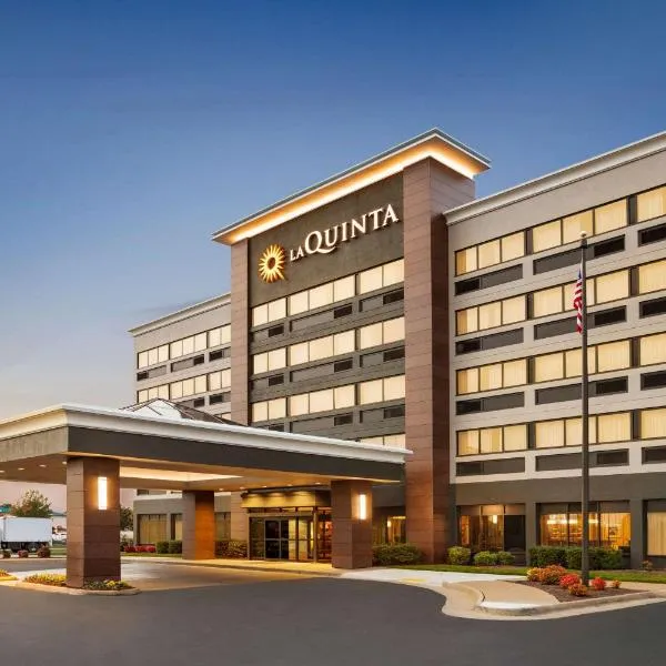 La Quinta Inn & Suites by Wyndham Richmond-Midlothian，位于Tinsleys的酒店