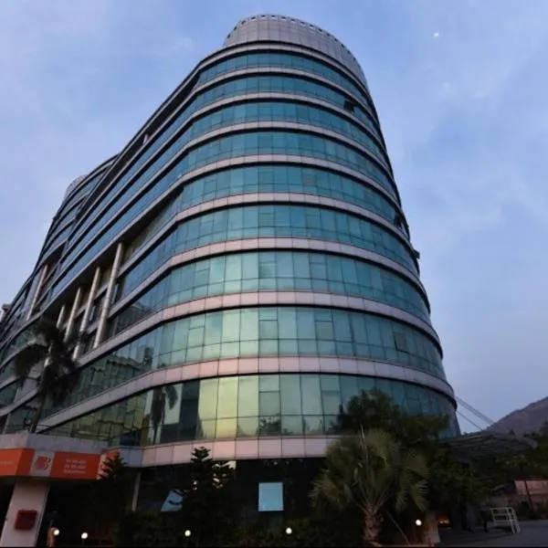 Hotel Mumbai House Airoli, Navi Mumbai，位于Kolshet的酒店