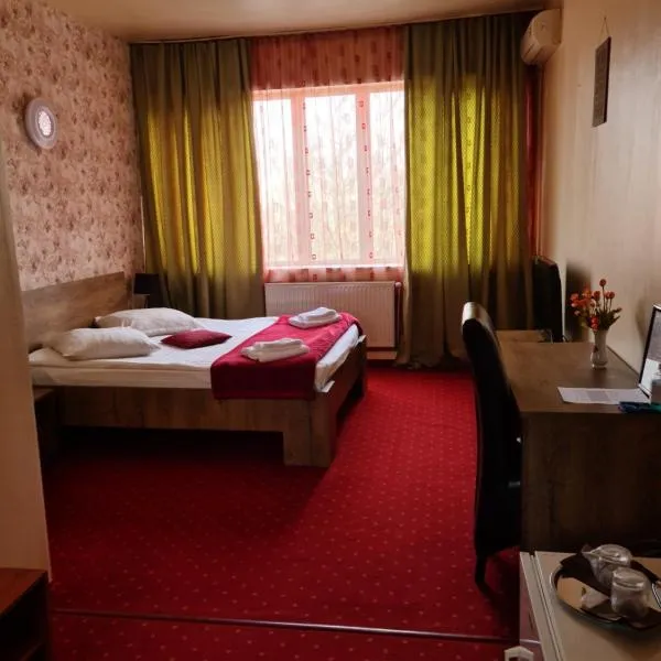 奥林普酒店，位于Vîlcele的酒店