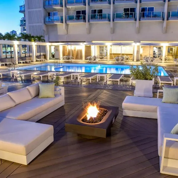 Ala Moana Hotel - Resort Fee Included，位于卡内奥赫的酒店