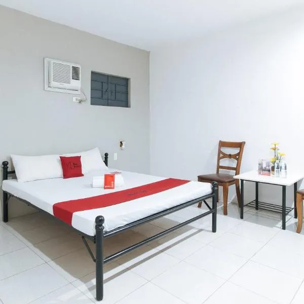 RedDoorz near SM Calamba，位于Laguna的酒店