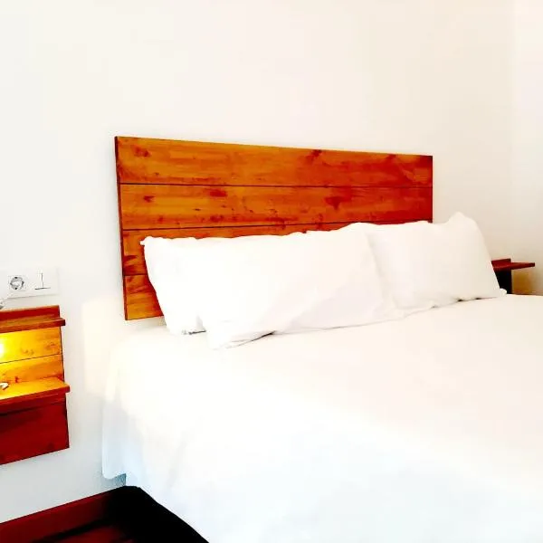 Apartamentos Candelario by gaiarooms，位于坎德拉里奥的酒店