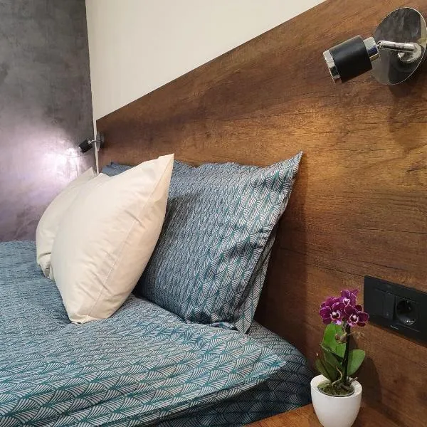 Malavi DV2 top center apartment Ruse，位于鲁塞的酒店