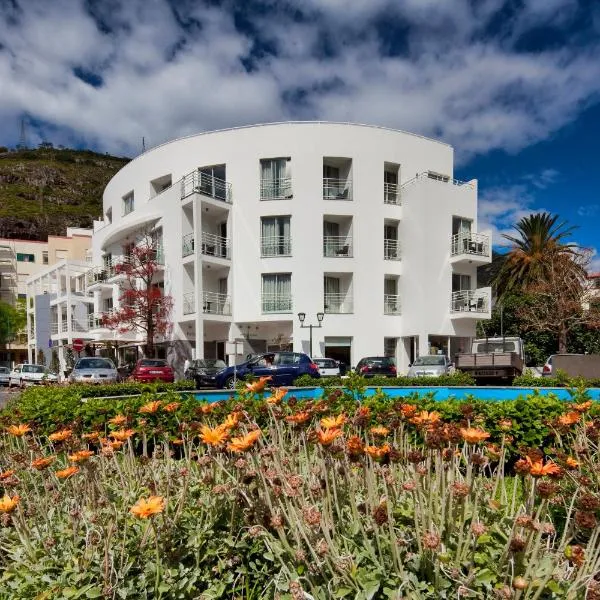 白色水域酒店，位于São Pedro的酒店