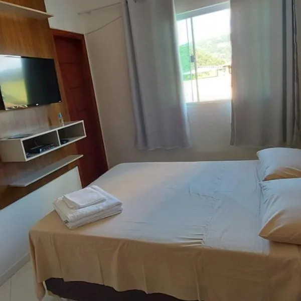 Hostel aiuruoca，位于Carvalhos的酒店