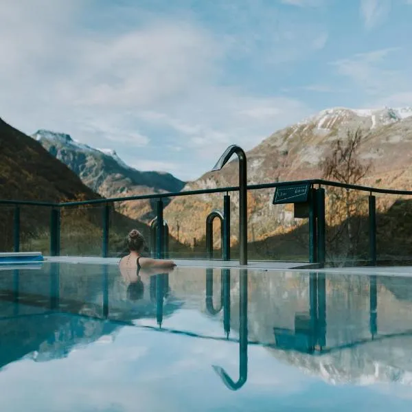 尤尼基兰格尔温泉Spa酒店，位于Tafjord的酒店