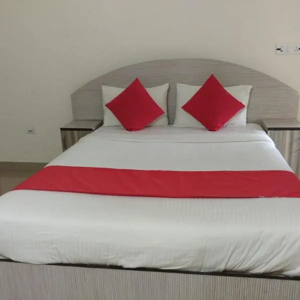 STAYMAKER Srinivasa Residency，位于瑟格莱什布尔的酒店