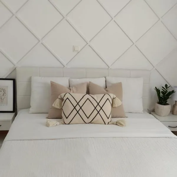Ina's apartments，位于莱夫基米的酒店