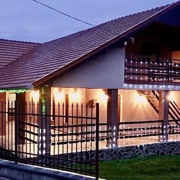 Pensiunea La Buru，位于Uibăreşti的酒店