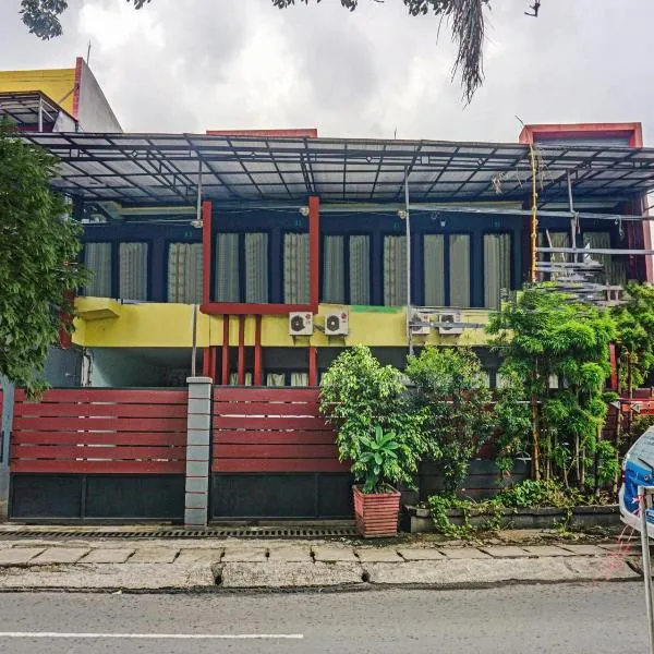 Penginapan Marsya Prima Syariah，位于雅加达的酒店