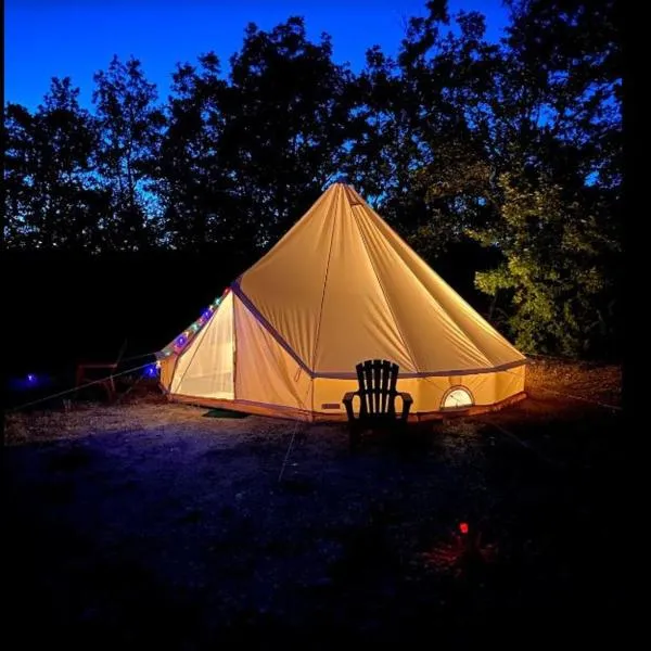 Camping Arbre de Vie，位于Roumoules的酒店