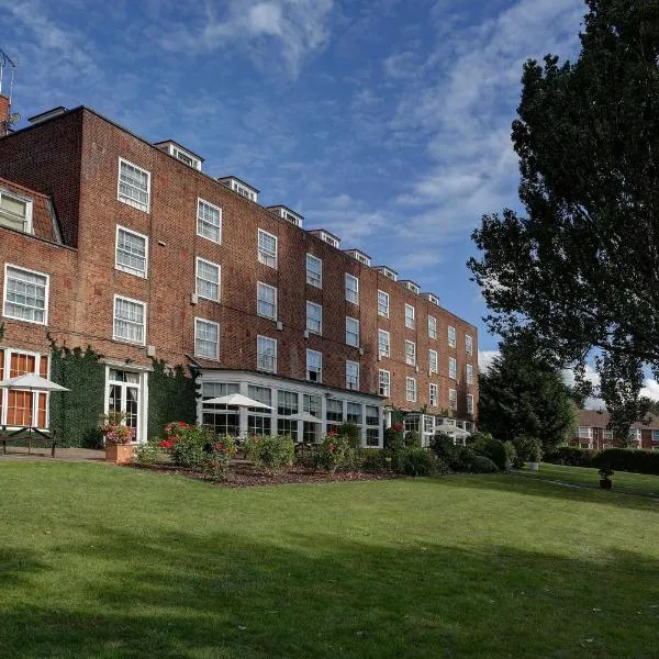 贝斯特韦斯特家园府酒店，位于Hertingfordbury的酒店
