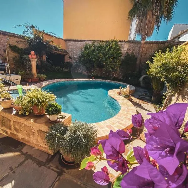 VTAR Casa las Tinajas，位于巴埃萨的酒店