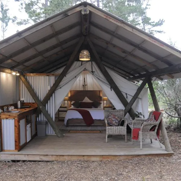 Heritage Glamping, Woodlands tent，位于维德尼斯的酒店