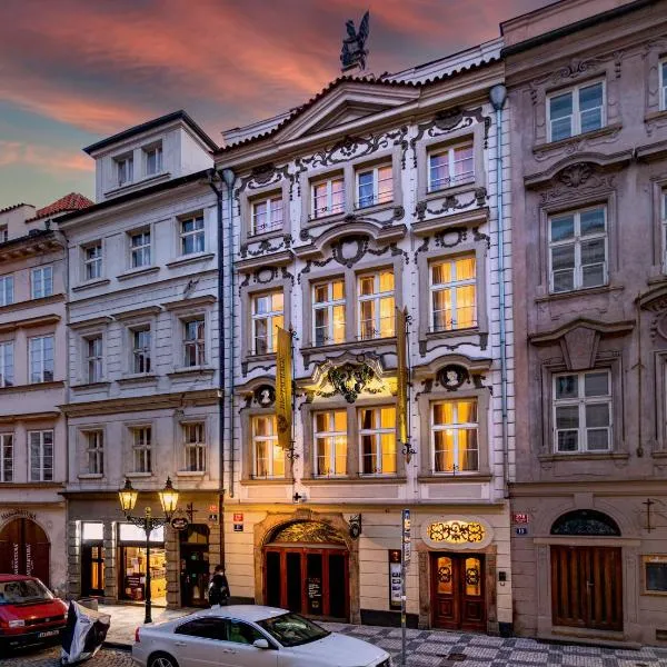 U塞尼霍奥尔拉酒店，位于Řež的酒店