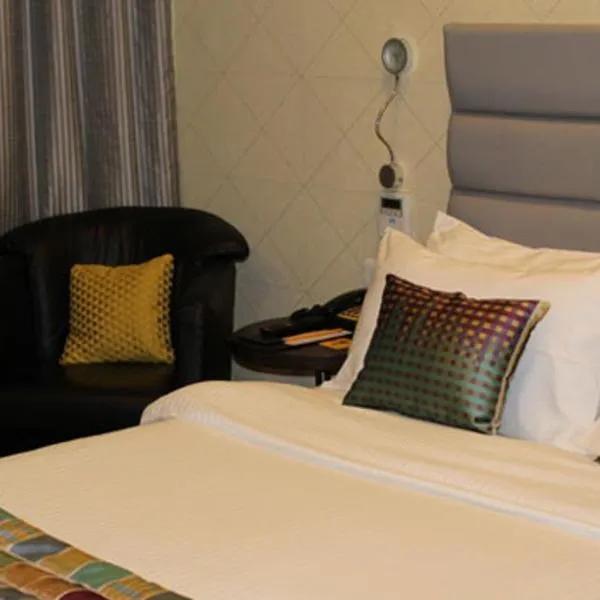 Keys Select by Lemon Tree Hotels, Hosur Road, Bengaluru，位于班加罗尔的酒店