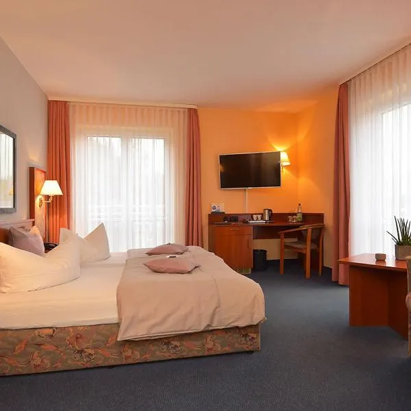 维拉老城河畔酒店，位于迈宁根的酒店