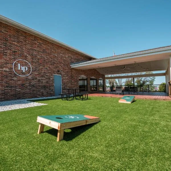 Hotel Pommier Indianola，位于Indianola的酒店