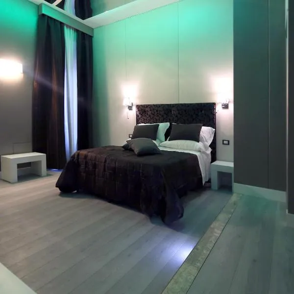 皮科洛西班牙广场套房酒店，位于罗马的酒店