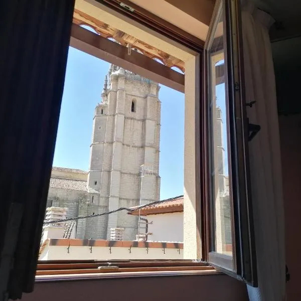 Apartamentos Turísticos Villa y Corte，位于Ampudia的酒店