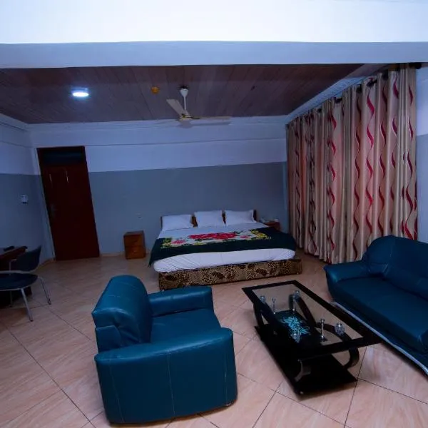 Pemicsa Hotel Accra，位于Ashaiman的酒店