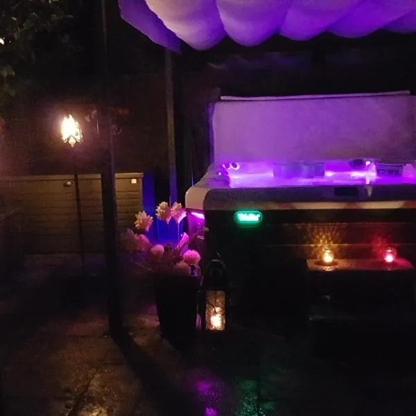 漩涡浴池套房马拉喀什-酒廊旅馆，位于温森的酒店