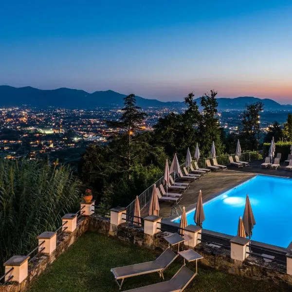 Tenuta Guinigi Antico Borgo di Matraia - Exclusive Holidays apartments & Pool，位于Diecimo的酒店