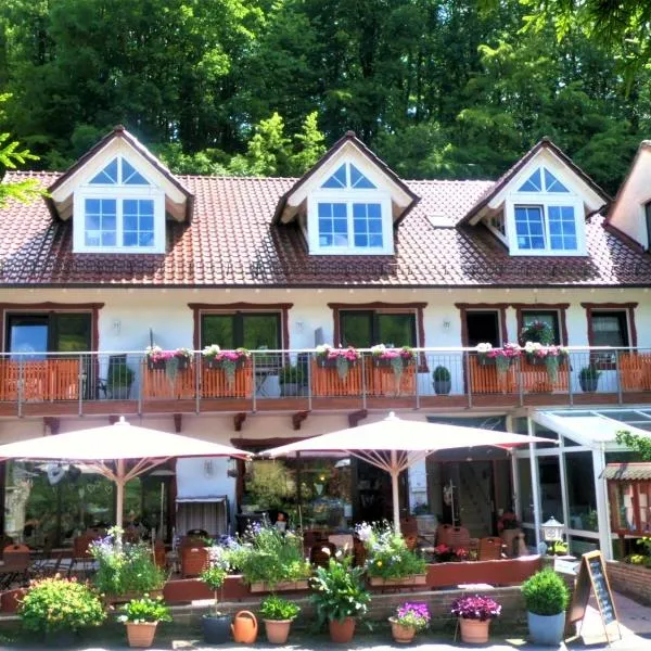 发散能豪夫酒店，位于Grebendorf的酒店