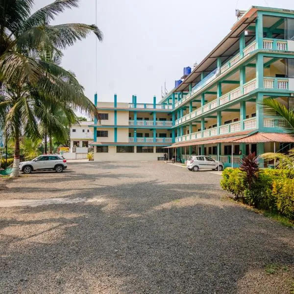 Hotel Atithi，位于Nāndgaon的酒店