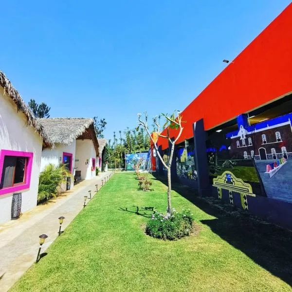 Casa Flores Hotel & Spa，位于阿特利斯科的酒店