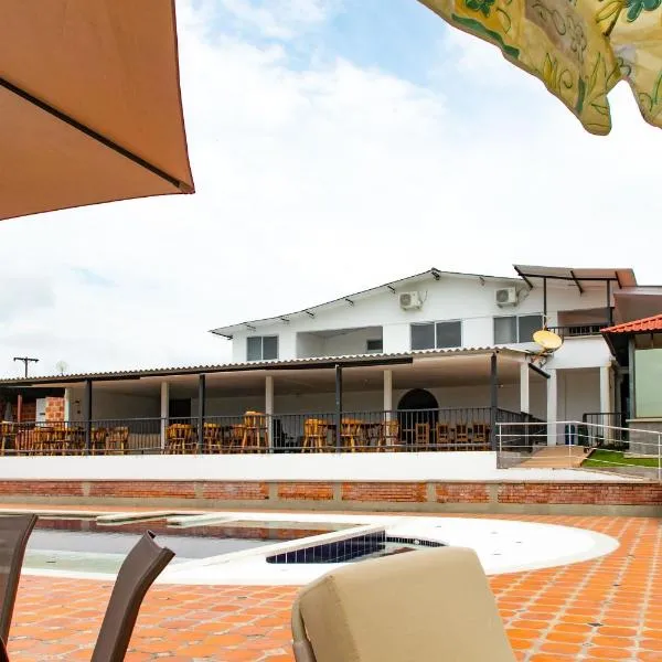 Hotel Hacienda Buena Vista，位于普韦布洛保的酒店