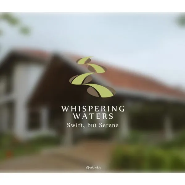 Whispering Waters，位于Thattakād的酒店