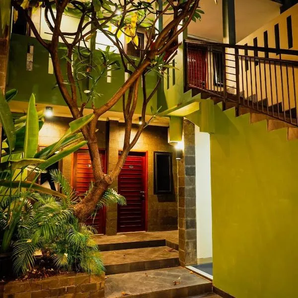 Rhiz Guest House Tebet，位于雅加达的酒店