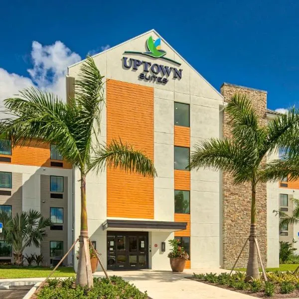 Uptown Suites Extended Stay Miami FL – Homestead，位于霍姆斯泰德的酒店