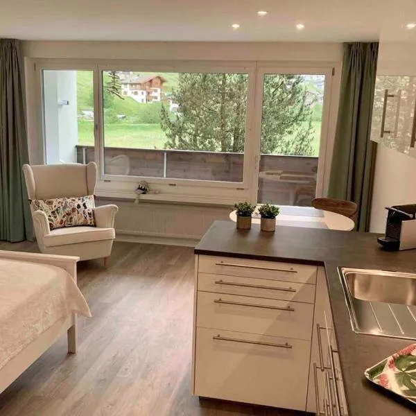 Studio neben Therme für 2 Erwachsene neu renoviert，位于瓦尔斯的酒店